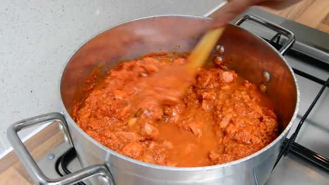 How to make Butter Chicken Curry