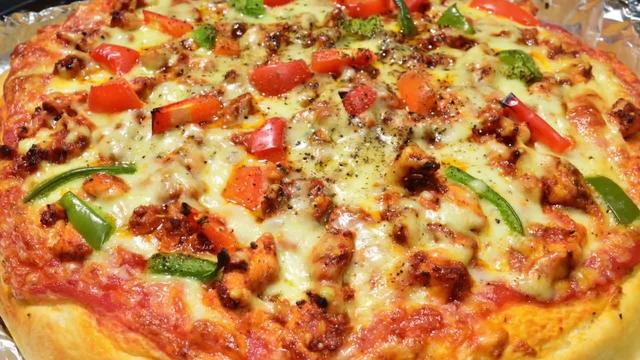 How To Make Tandoori Chicken Pizza Recipe