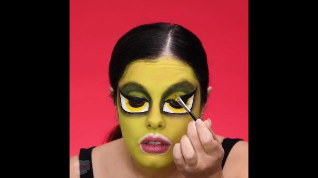 10 Holiday Looks To Steal The Shows