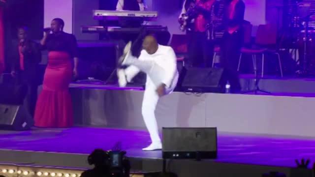 Sfiso Ncwane - Halala